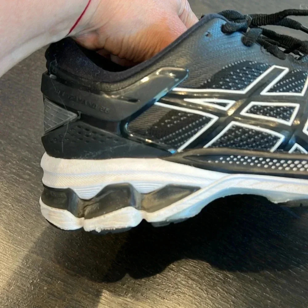 ASICS flyteFoam - Picture 2 of 6